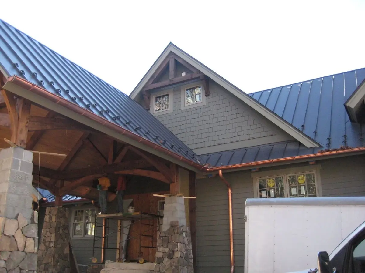 Craftsman Roofing team delivering quality roofing work in Oakleigh Manor